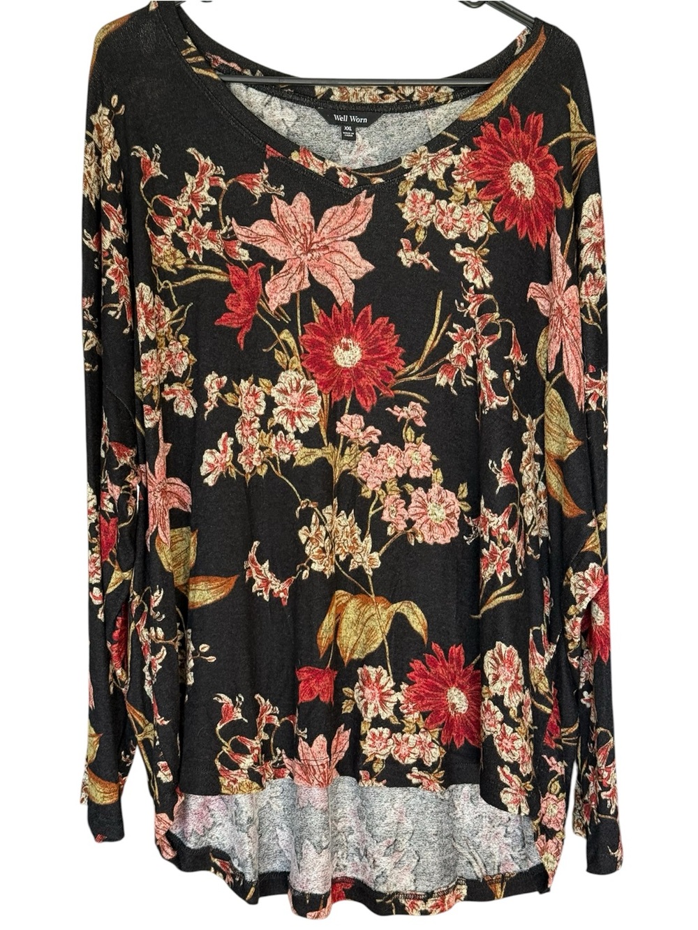 Wellworn Black Floral V-Neck Long Sleeve blouse with Red & Pink Blooms Size XXL